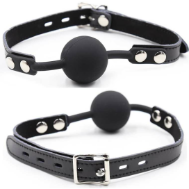 OHMAMA FETISH BALL GAG EN SILICONE AVEC CEINTURE EN CUIR